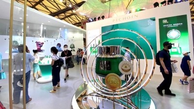 Rising consumer concern for safety and efficacy is carving out demand for herbal cosmetic ingredients in China. ©Merck/Pechoin